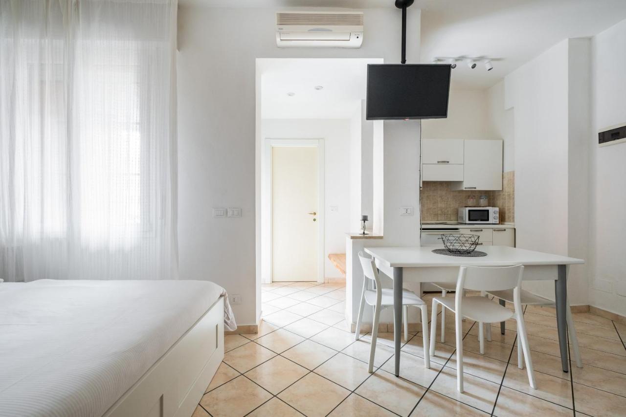 Delia'S Studios In The City Center By Wonderful Italy ボローニャ エクステリア 写真
